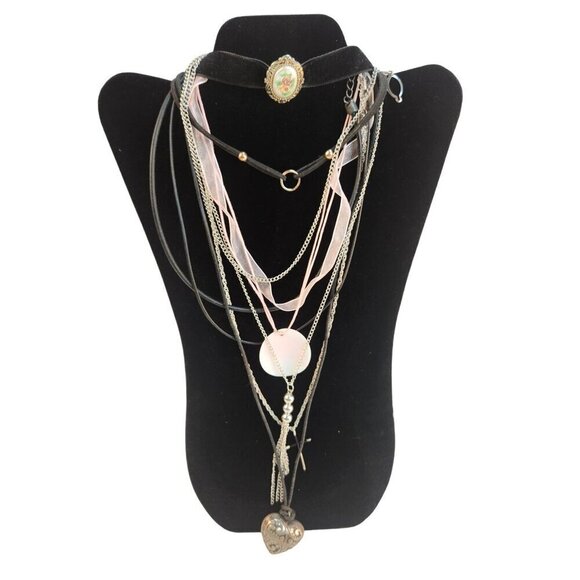 Layered Multistrand Necklace Set With Heart & Floral Pendant Choker to 18" Lengt - Picture 8 of 14